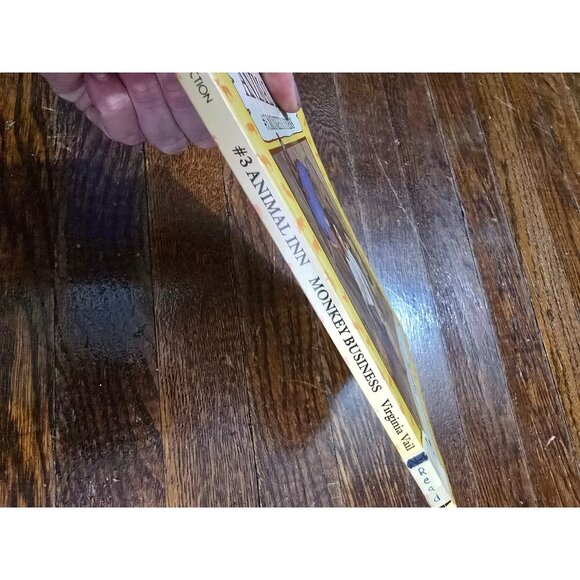 Vintage Animal Inn #3 Monkey Business by Virginia Vail Paperback Book - Picture 2 of 7